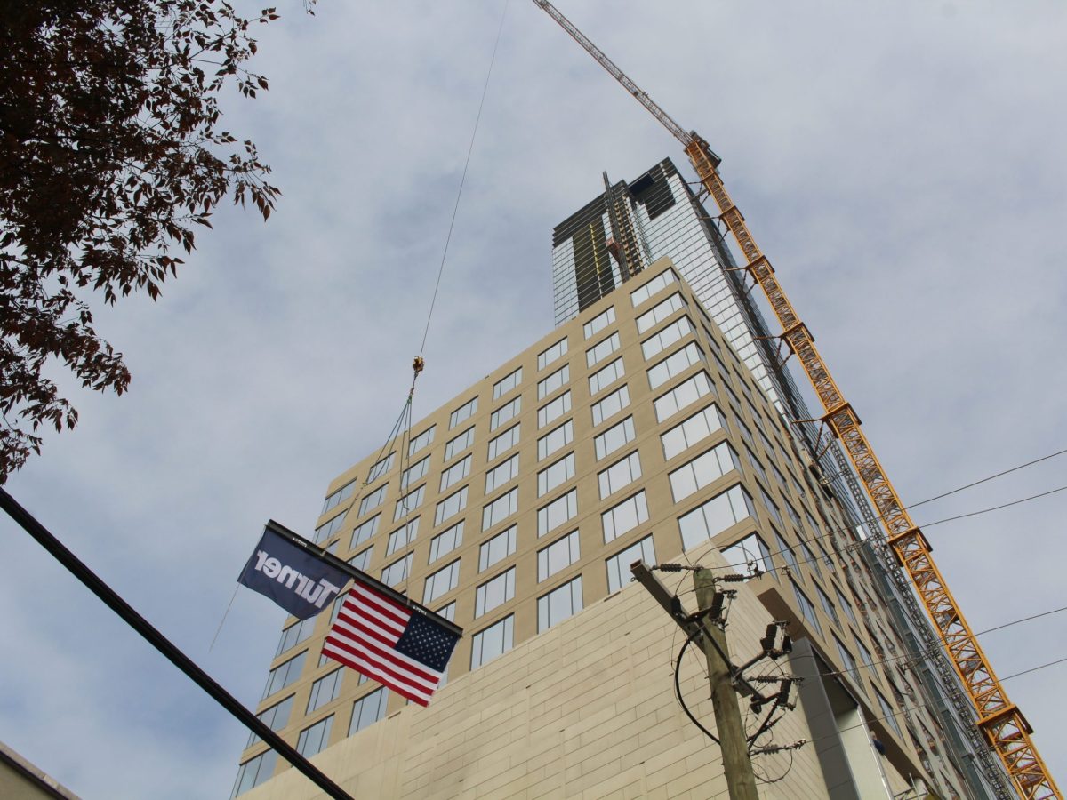 Tallest tower in three decades tops out in Midtown