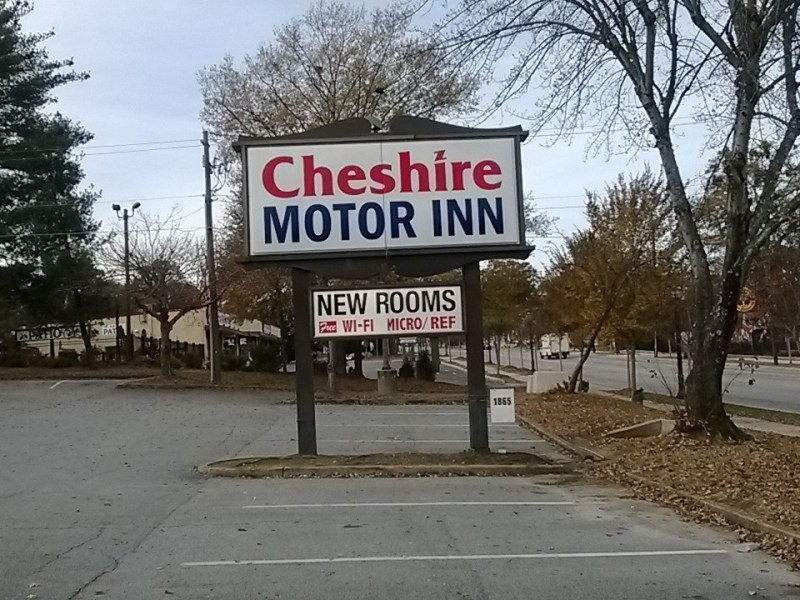 Cheshire Motor Inn and the vanishing map of queer desire