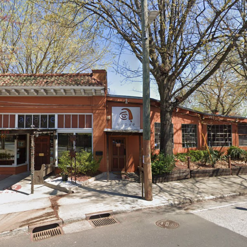 Dec. 11 Quick Bites: big restaurant closures, Mellow Mushroom’s return to Decatur, new Irish bar in South Downtown